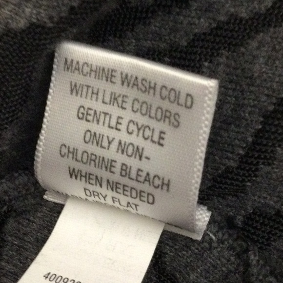 1X Dana Buchman Woman gray zebra print open wrap sweater - Picture 14 of 14